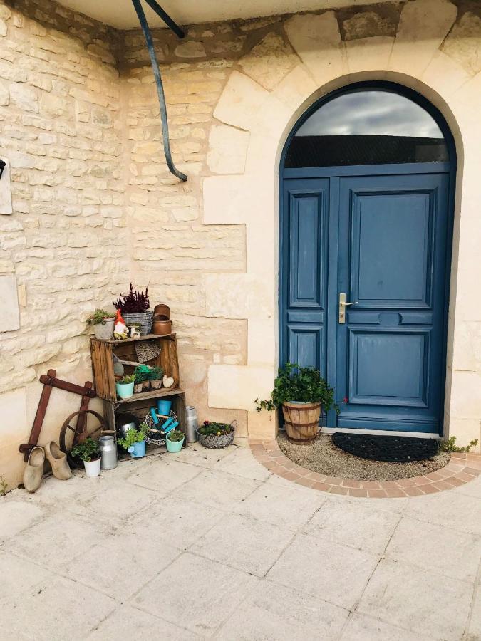 Les Clos Bleus Neuville-du-Poitou Eksteriør bilde